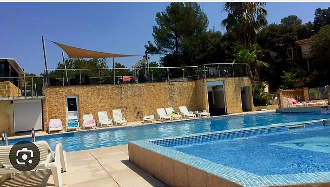 Mobile-Home Hyeres Var Climatise Dans Camping Avec Piscine Jusqu'A 6 Personnes 0*,